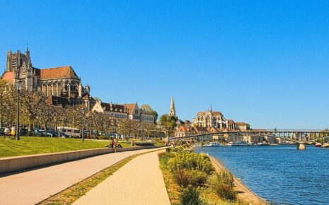 Visite de Auxerre, Guide Bourgogne, Guides Bourgogne