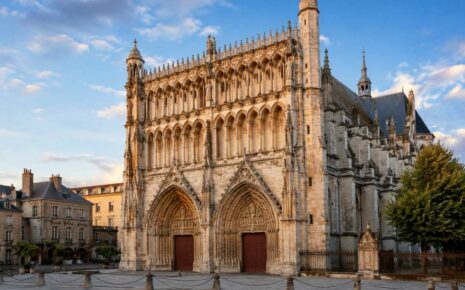 Visiter Notre-Dame de Dijon avec un guide privé